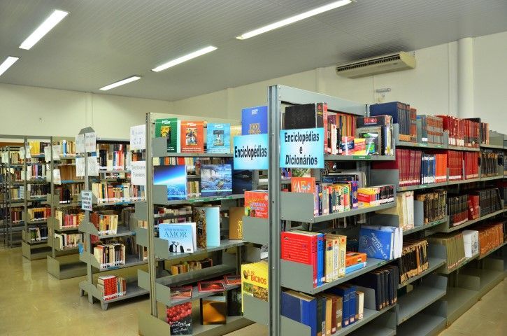 Biblioteca Municipal destaca escritoras francanas