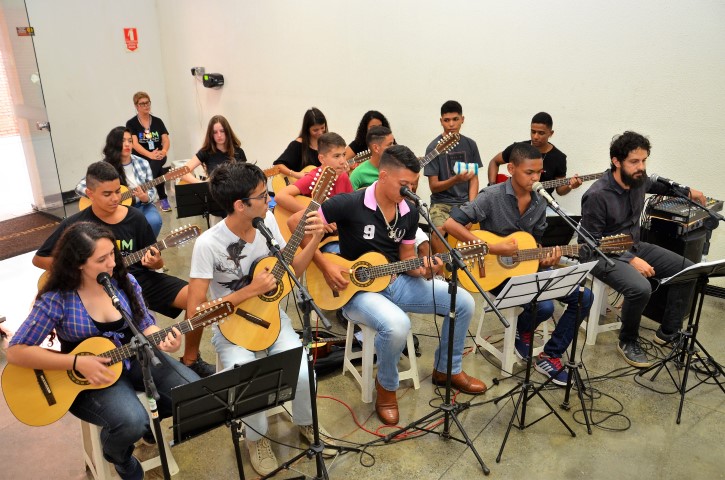 EMIM se apresenta no Museu essa semana