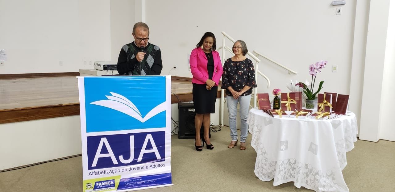 Livro Marias..., é lançado na Educação
