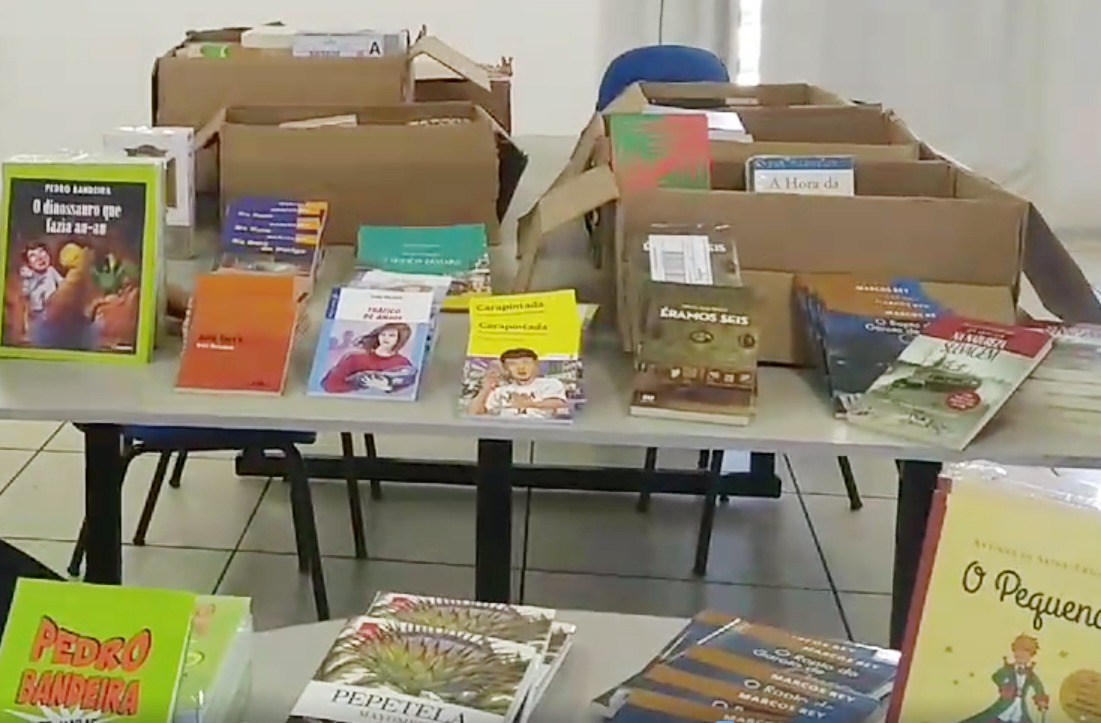 Prefeitura adquire mais 700 livros para a Biblioteca Municipal