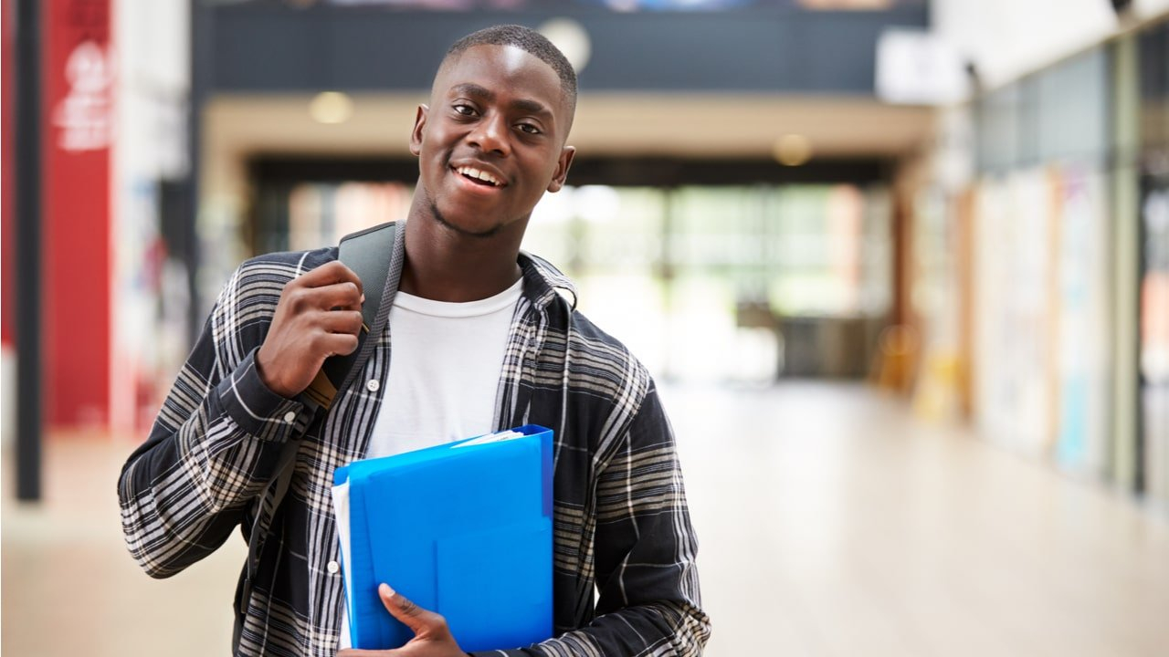 Prefeitura oferece o Programa Bolsa Universidade