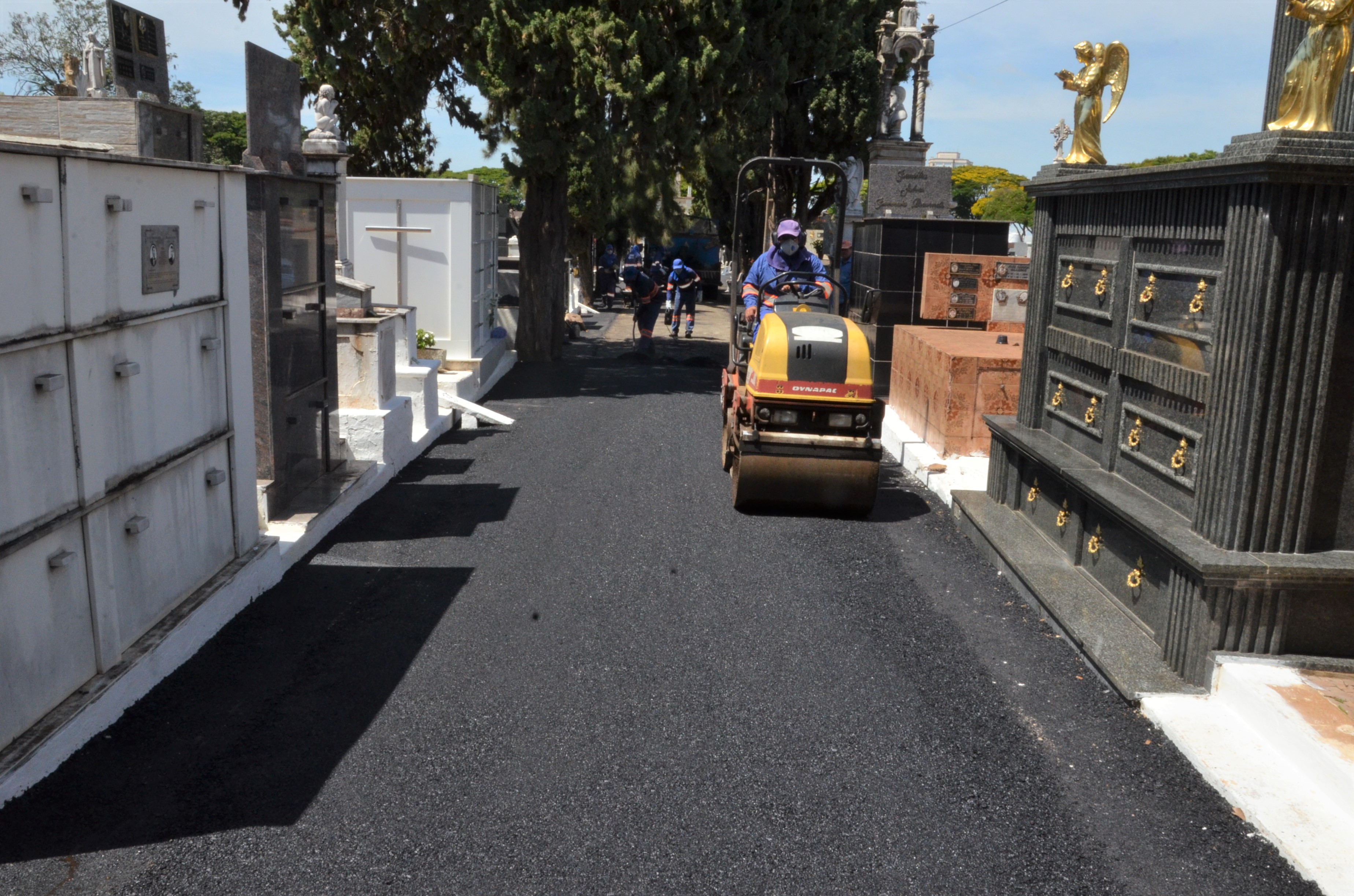 Recapeamento no Cemitério da Saudade