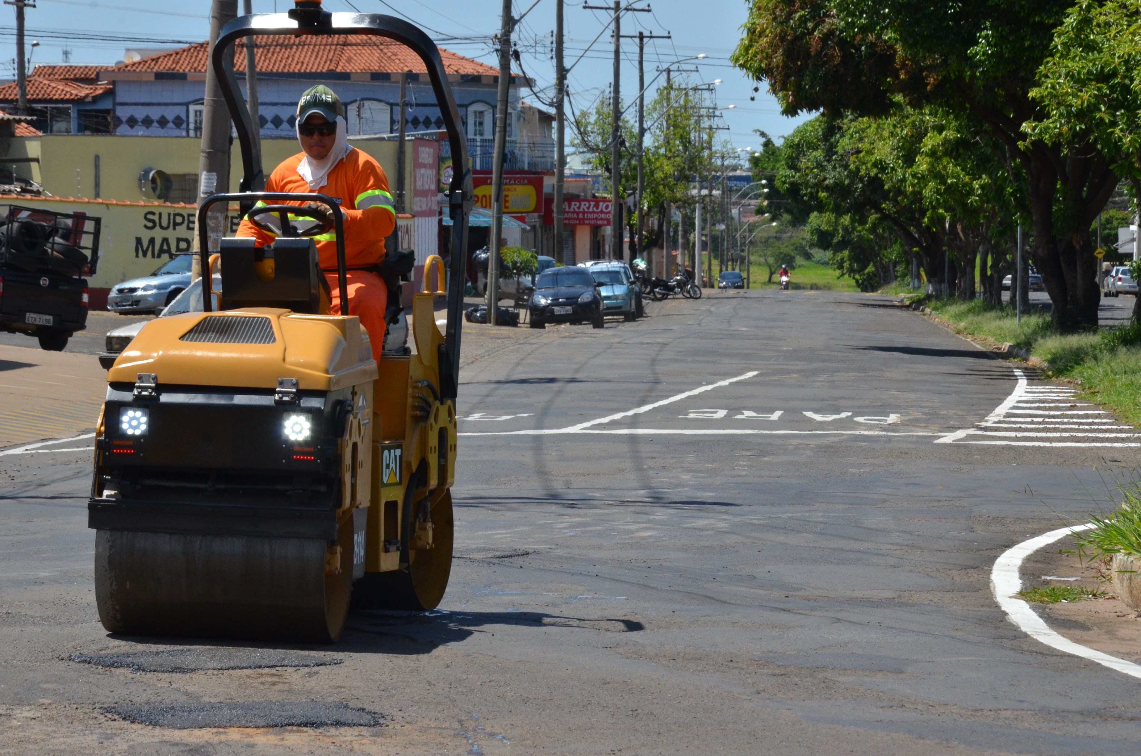 Remendo asfáltico avança em novas regiões