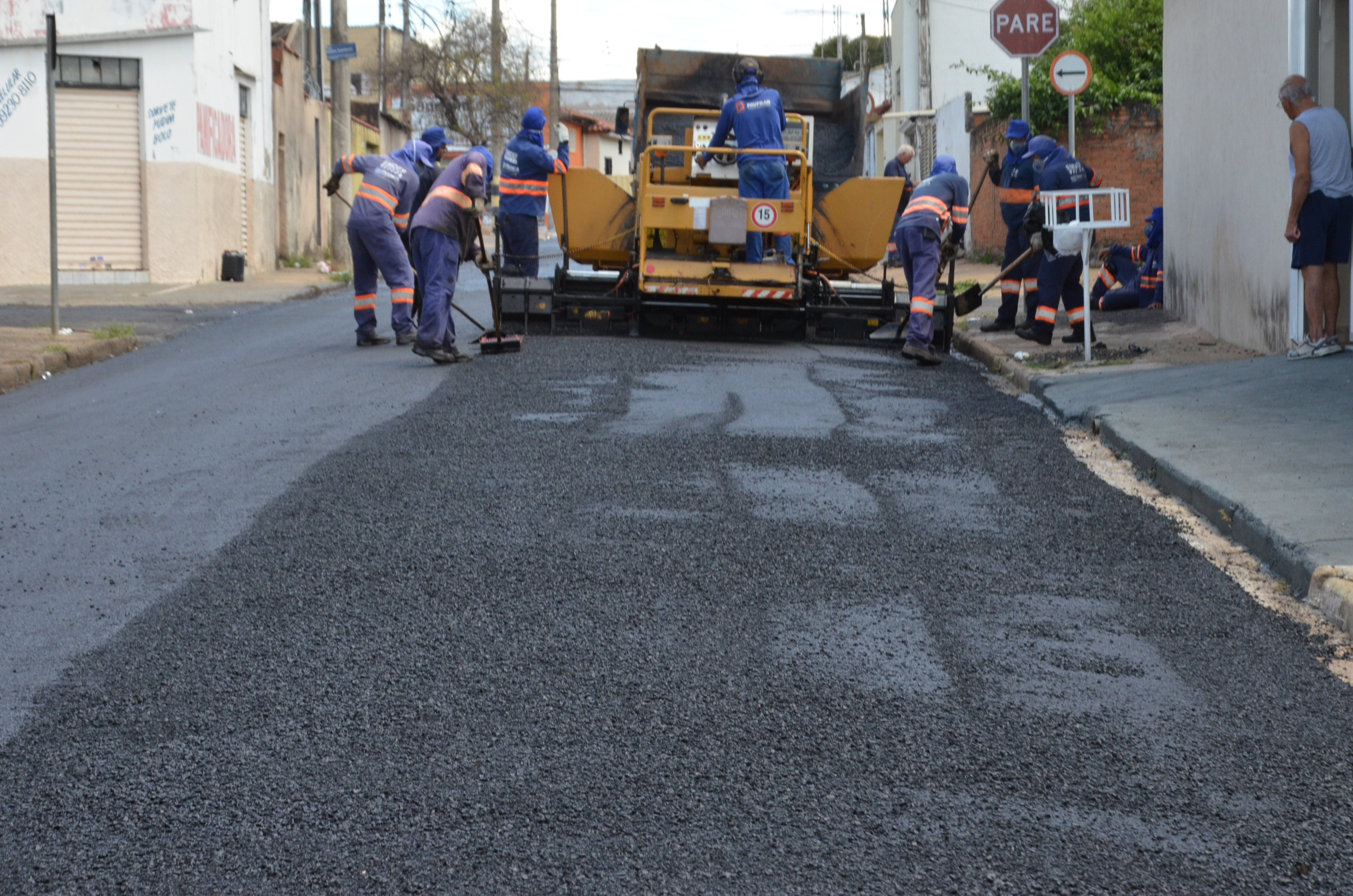 Recapeamento continua na Vila Santa Cruz