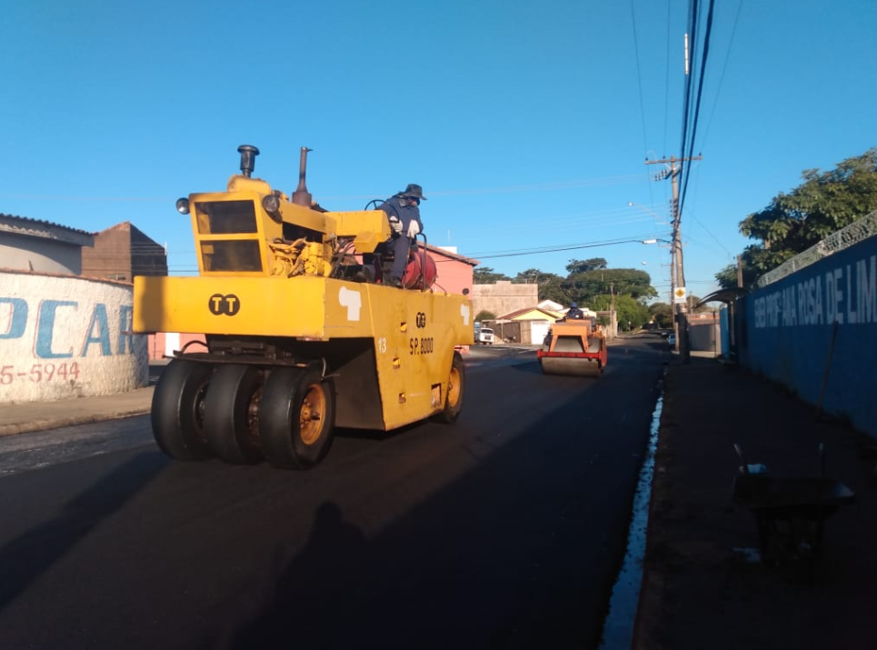 Remendo asfáltico em ritmo intensificado