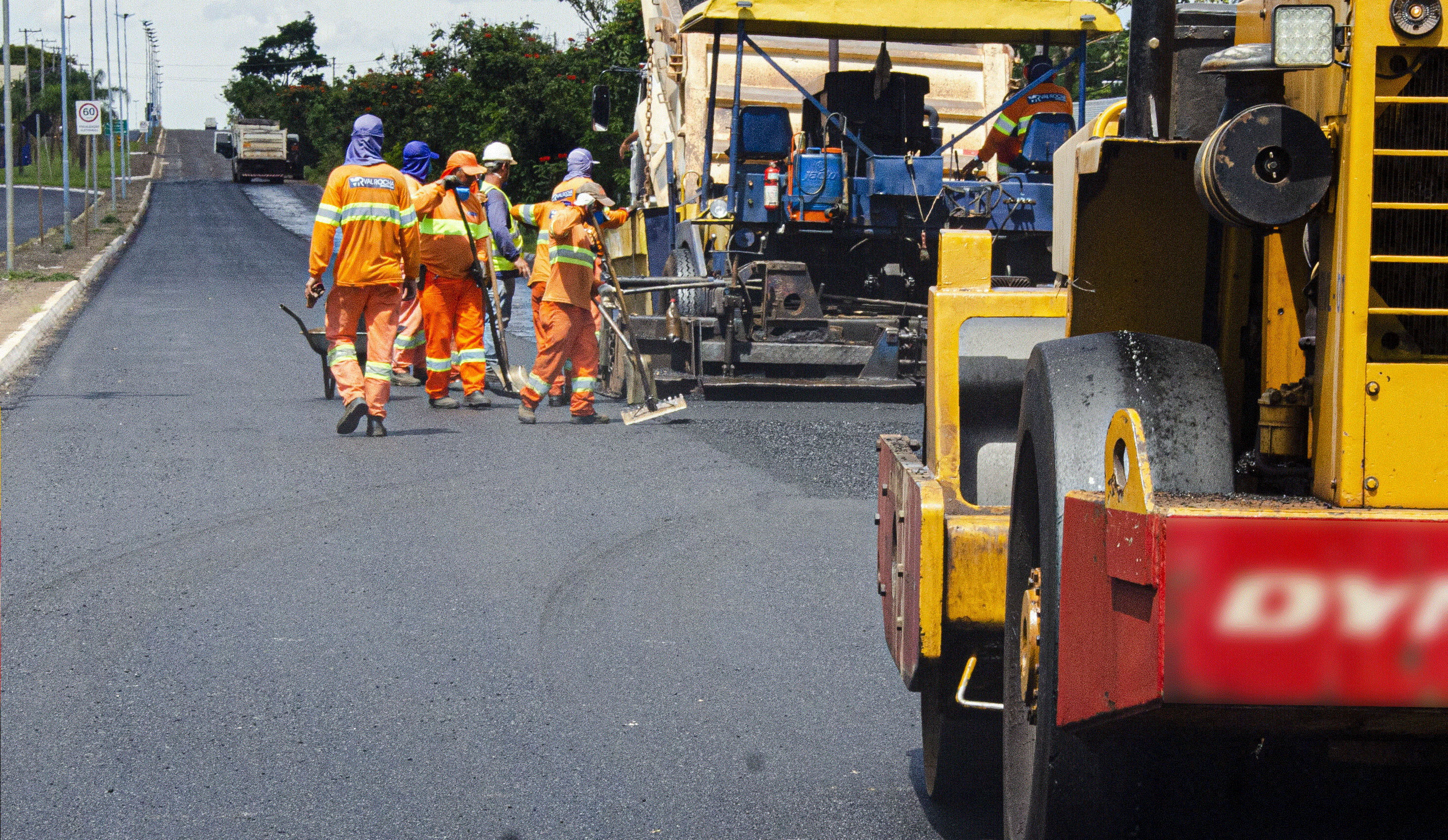 Recapeamento segue na avenida Severino Meirelles