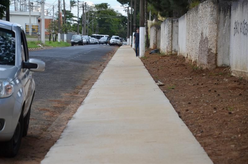 Calçamento melhora acesso ao Cemitério Santo Agostinho