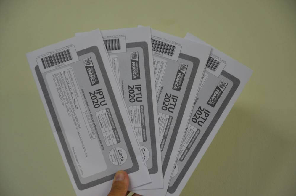 Começa distribuição dos carnês do IPTU