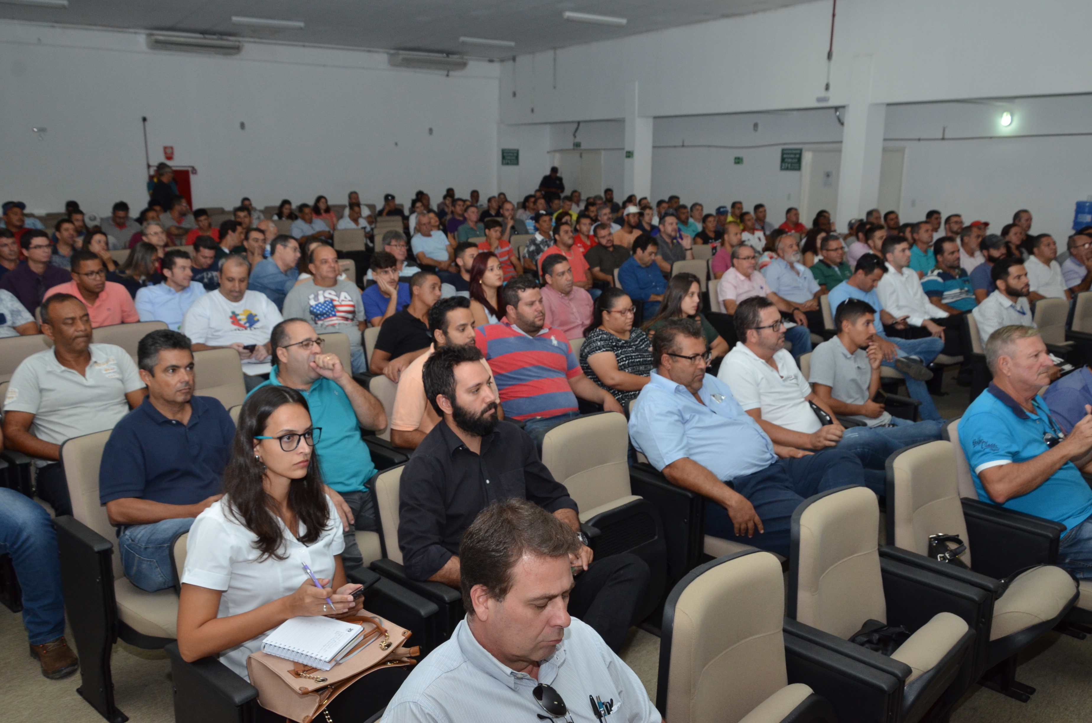 Audiência discute regras para construção civil