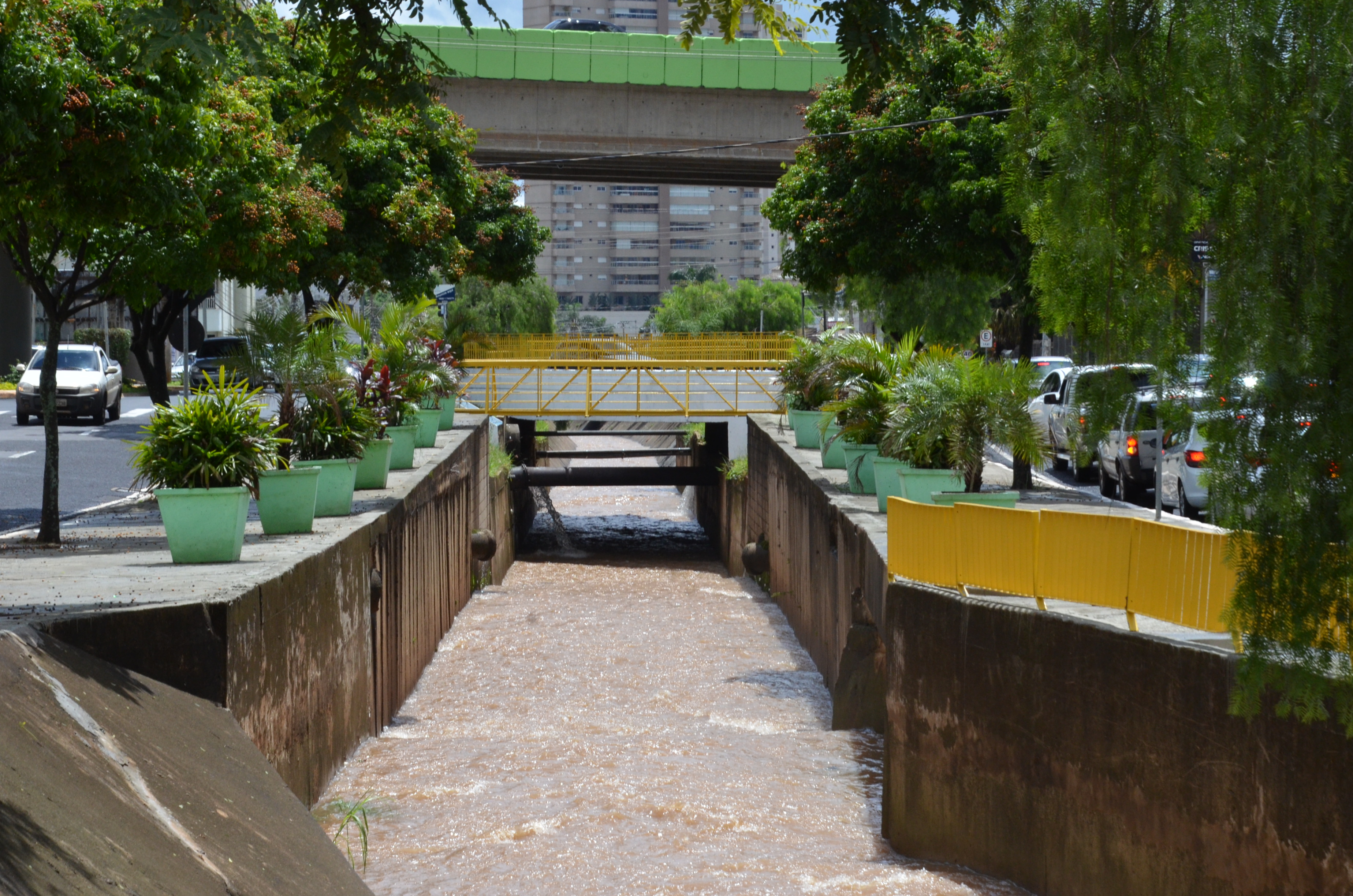 Prefeitura avalia proposta para Córrego Cubatão