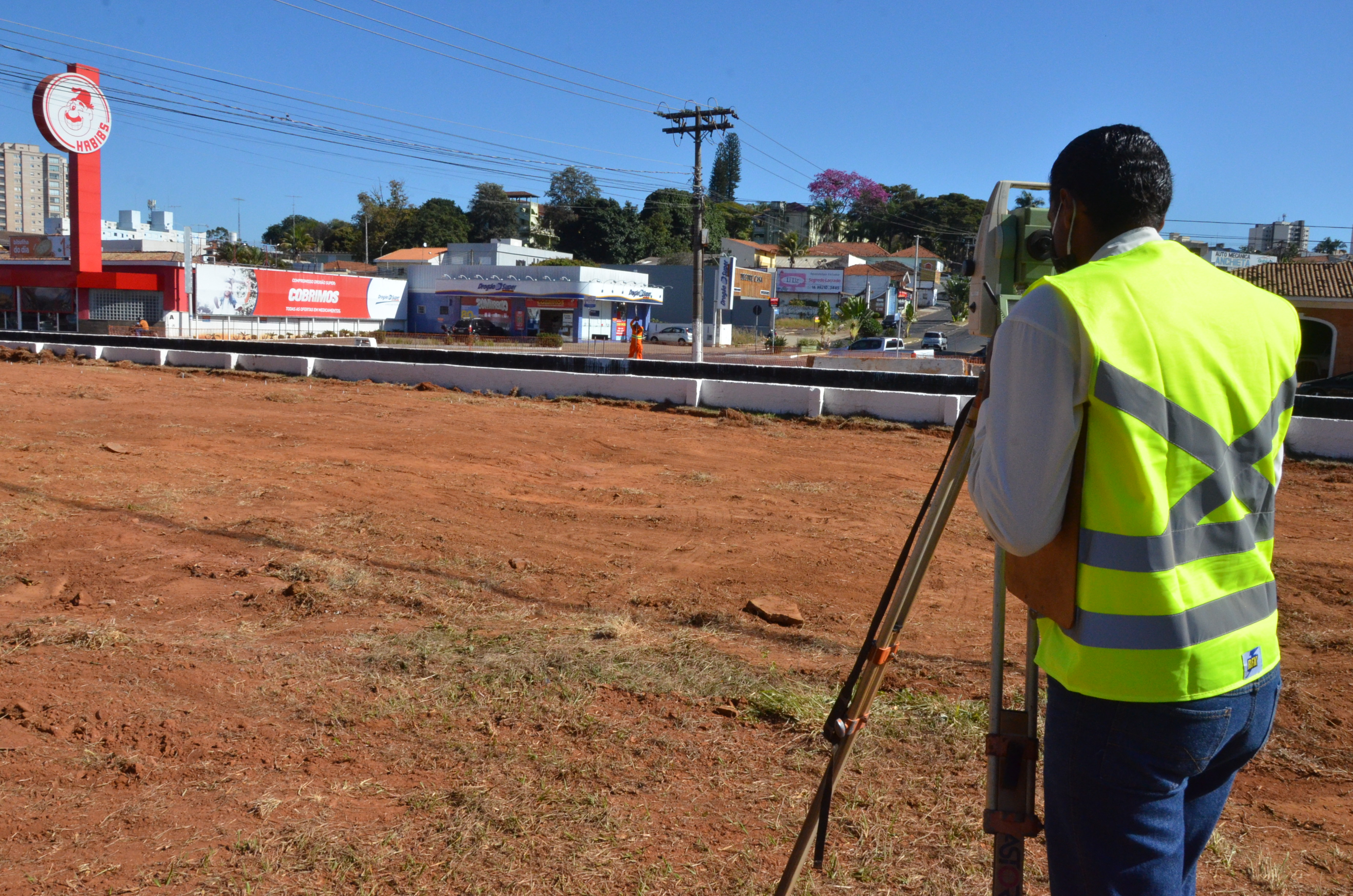 Obras na Av. Champagnat