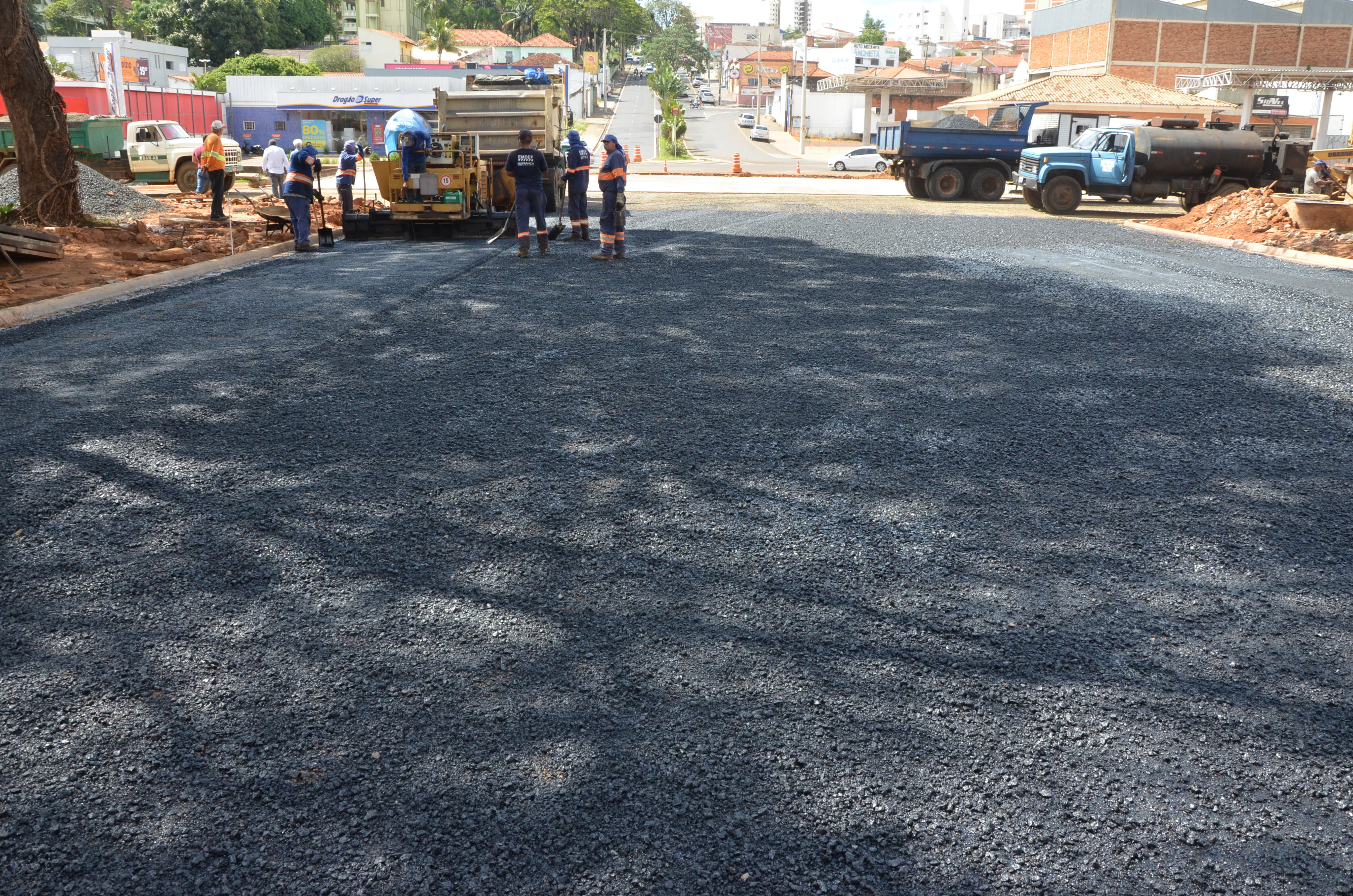 Obras limitam o trânsito na Champagnat