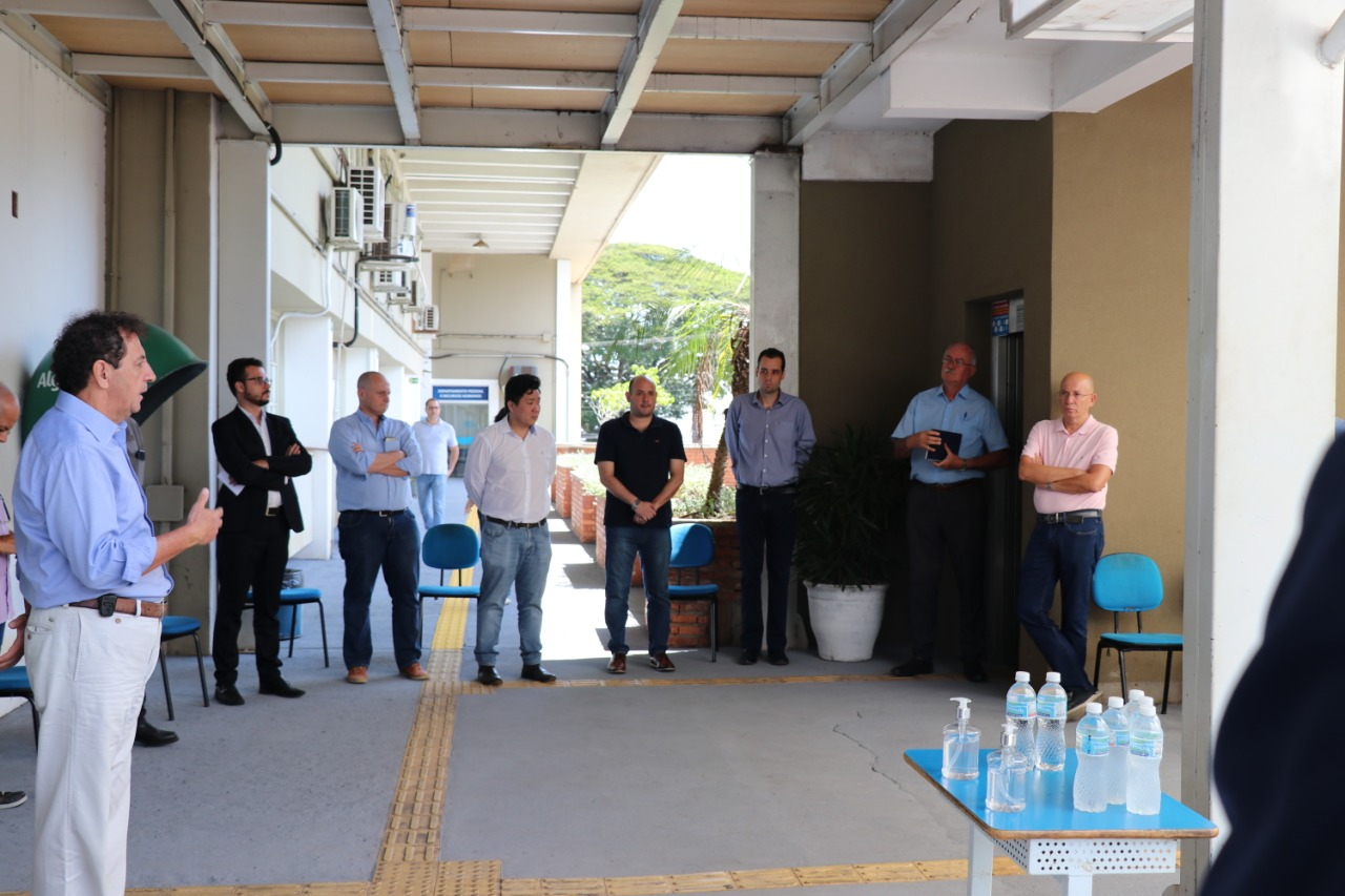 Prefeitura e lideranças buscam soluções para retorno das atividades em Franca. Por enquanto, lojas e indústrias devem permanecer fechadas