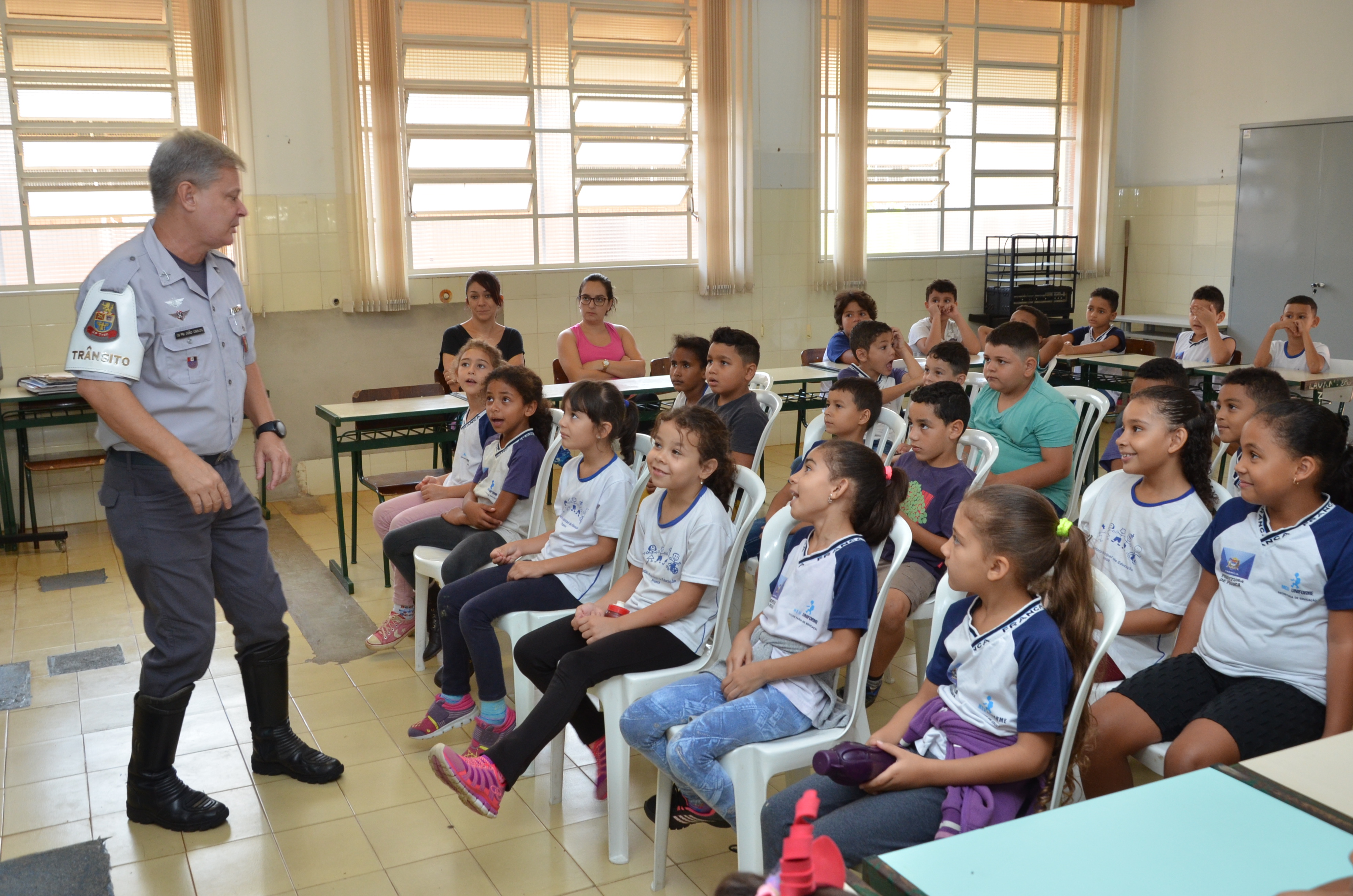 Projeto Bem-Te-Vi cativa crianças do City Petrópolis