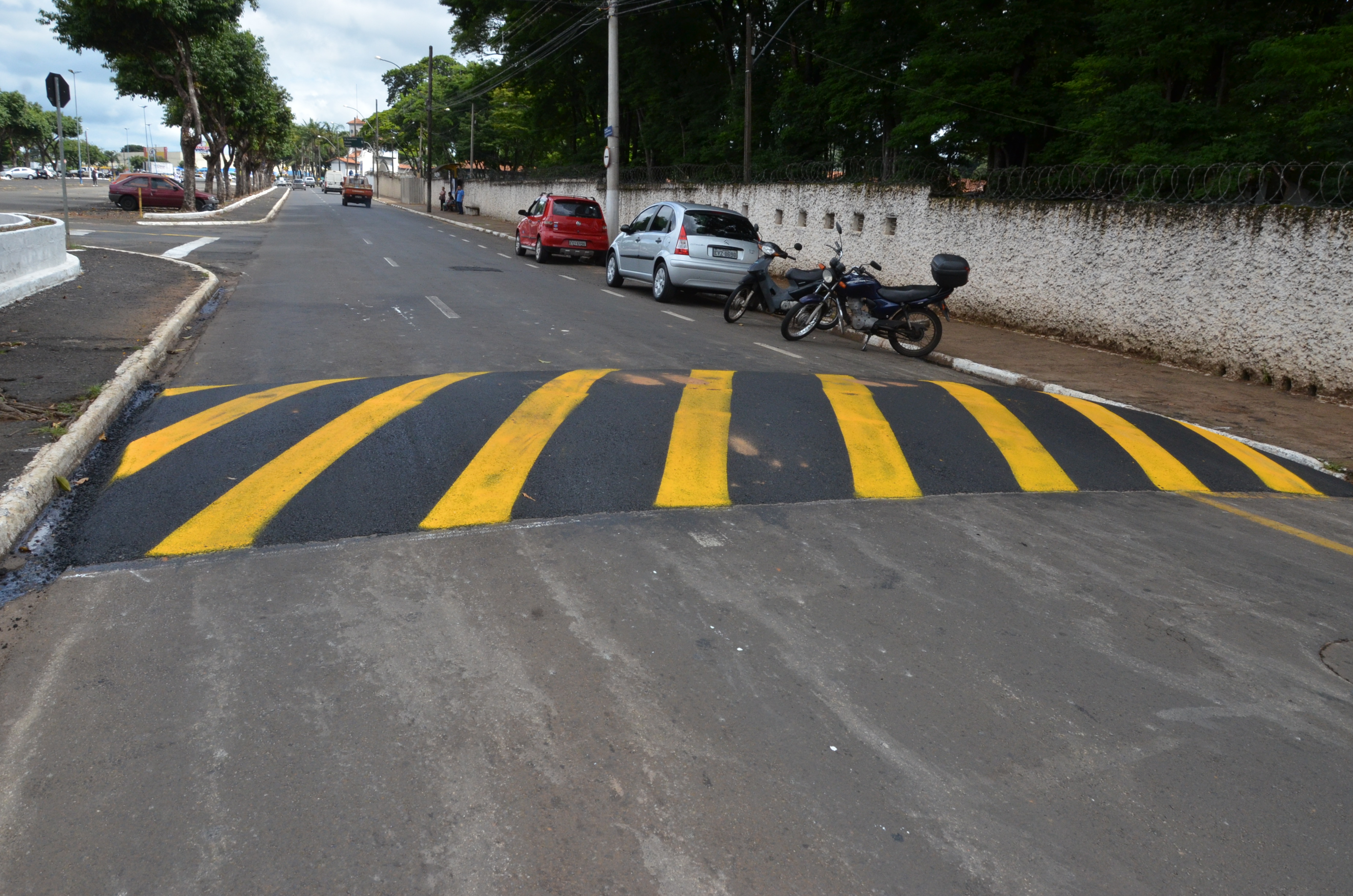 Novas lombadas para mais segurança dos pedestres