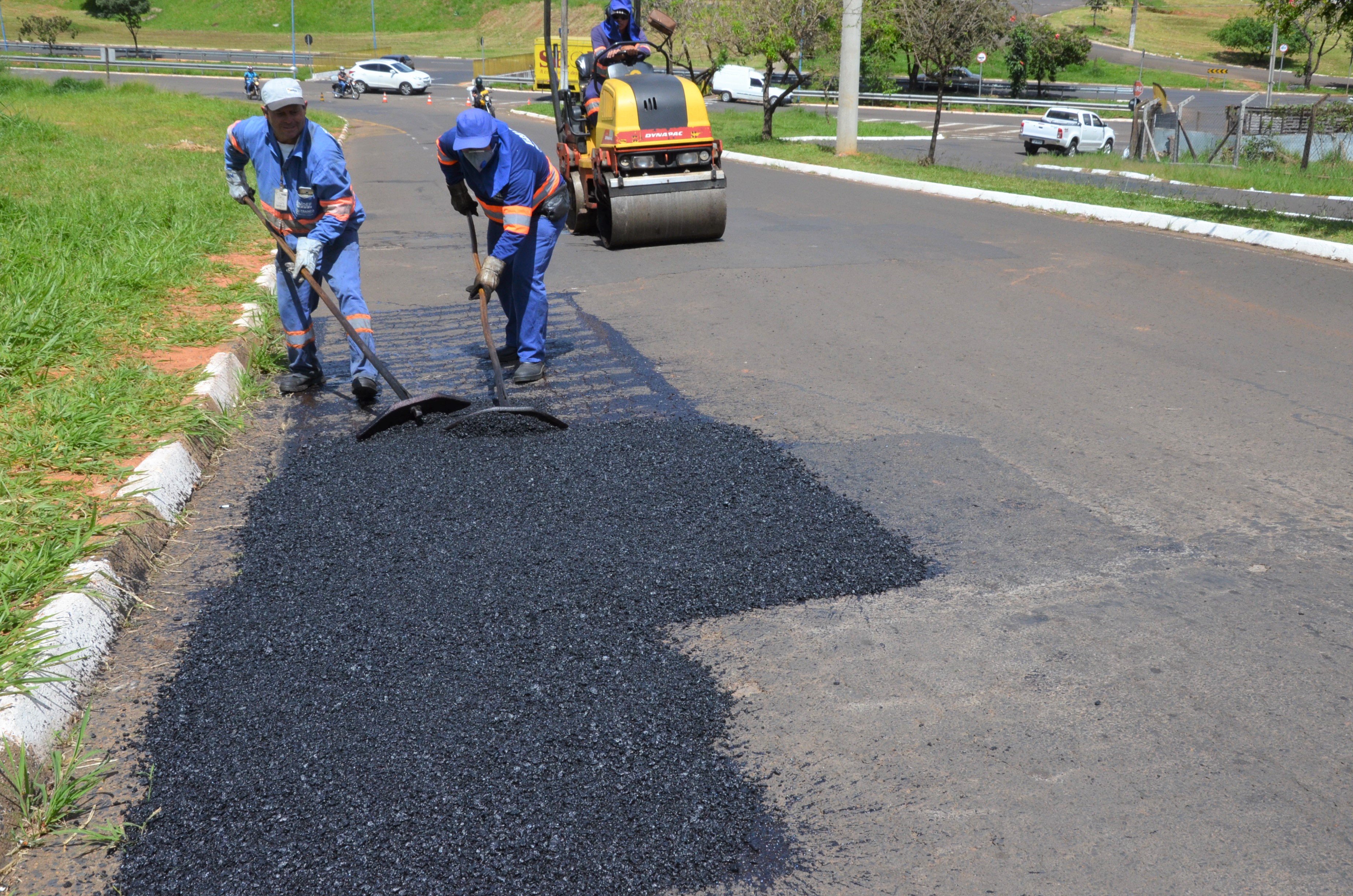 Prefeitura e Emdef atendem mais de 200 ruas em um mês