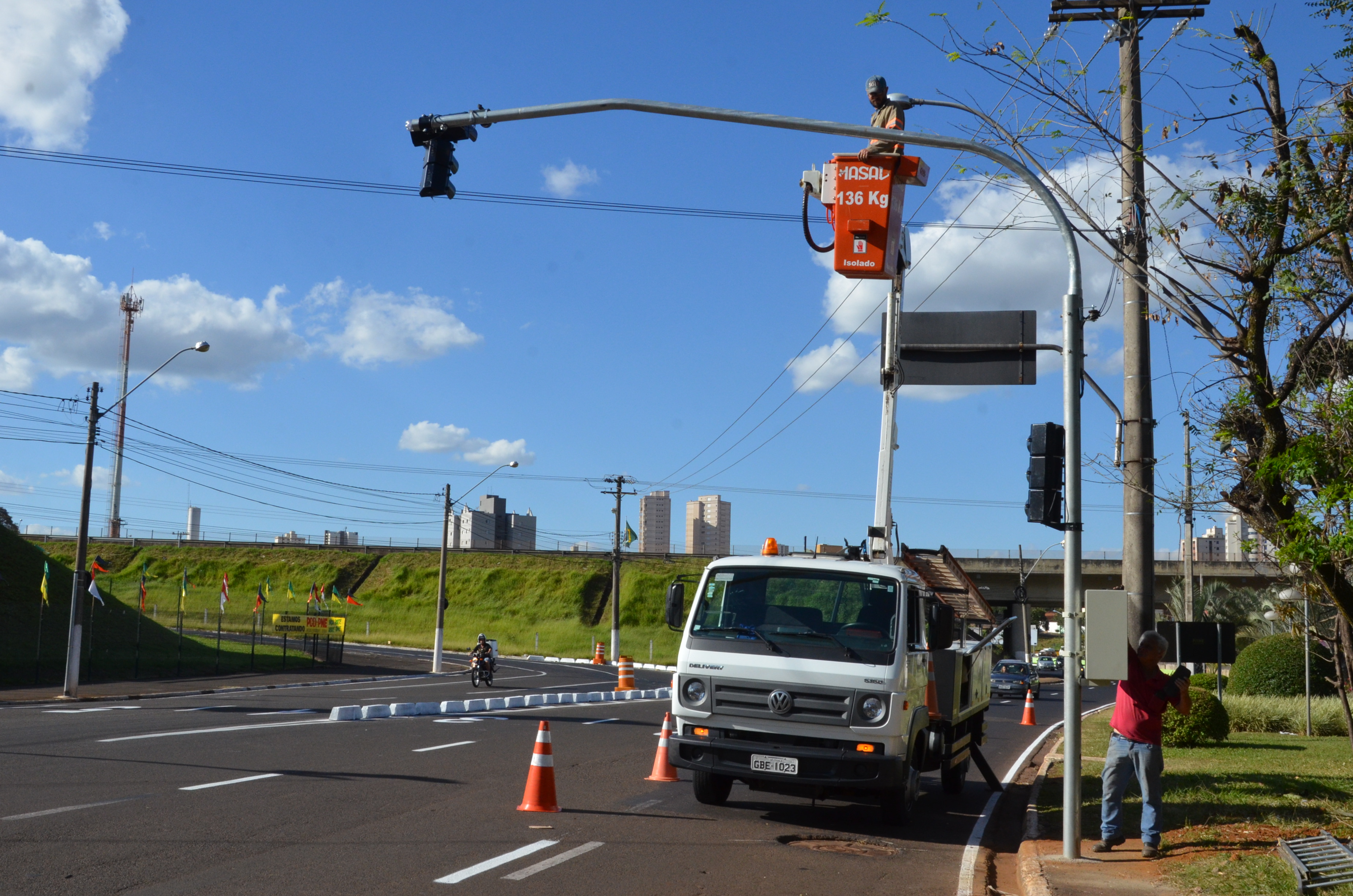 Trânsito anuncia semáforos em três novos locais
