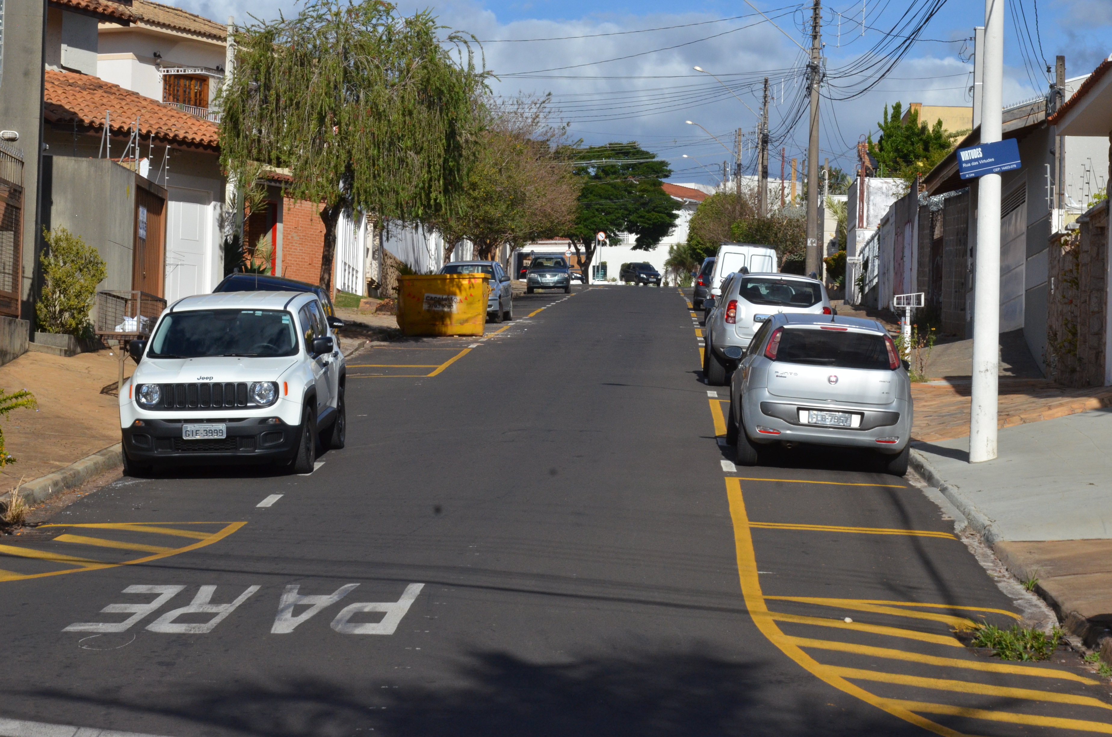 Trânsito muda em rua do Jardim Lima
