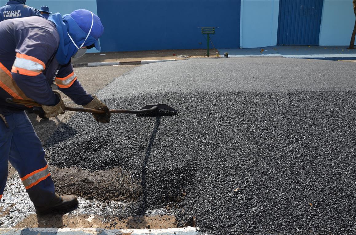Ações da Prefeitura de Franca melhoram sinalização de ruas e avenidas
