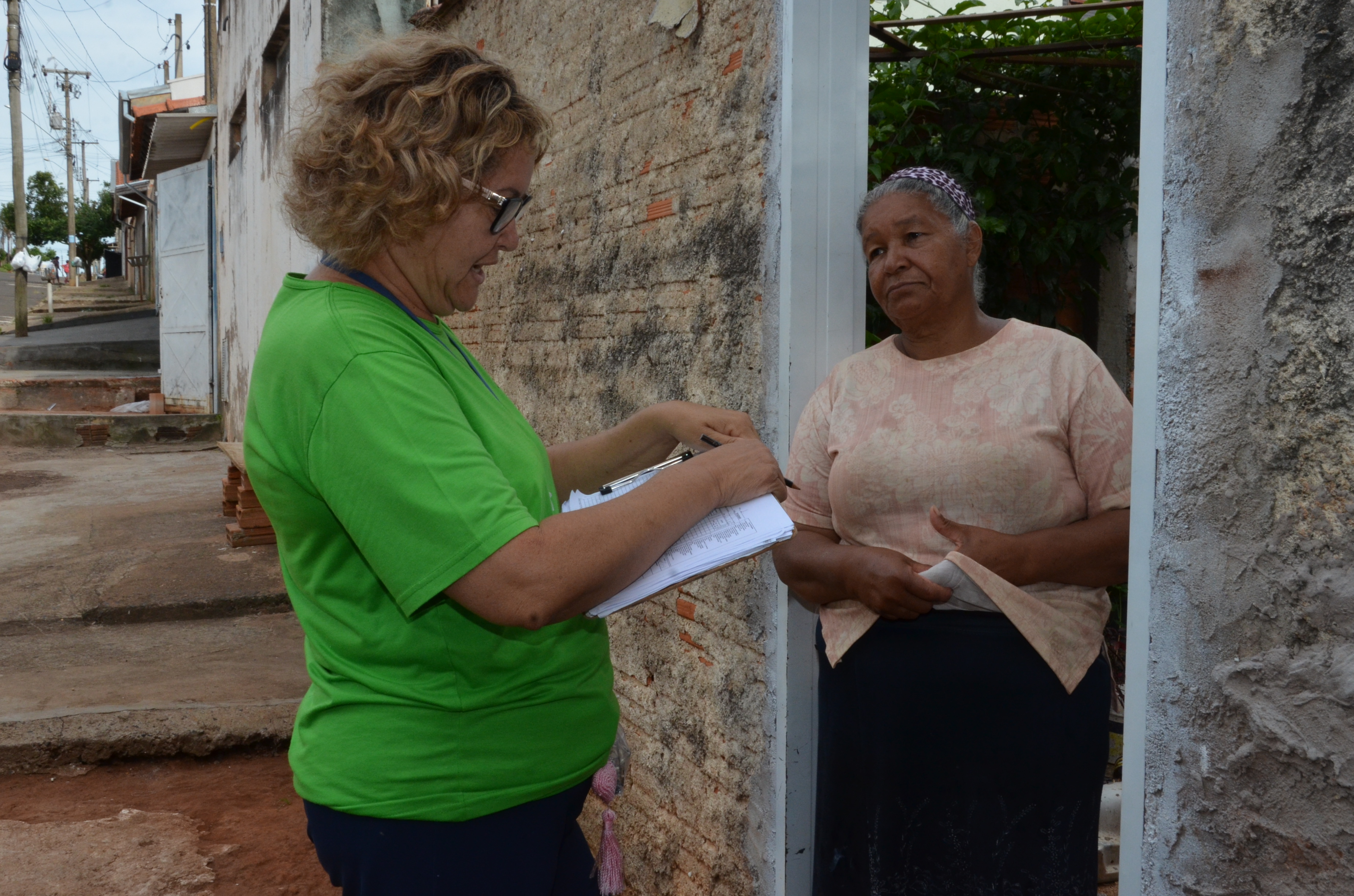 Prefeitura intensifica ações contra a dengue e pede reforço da população