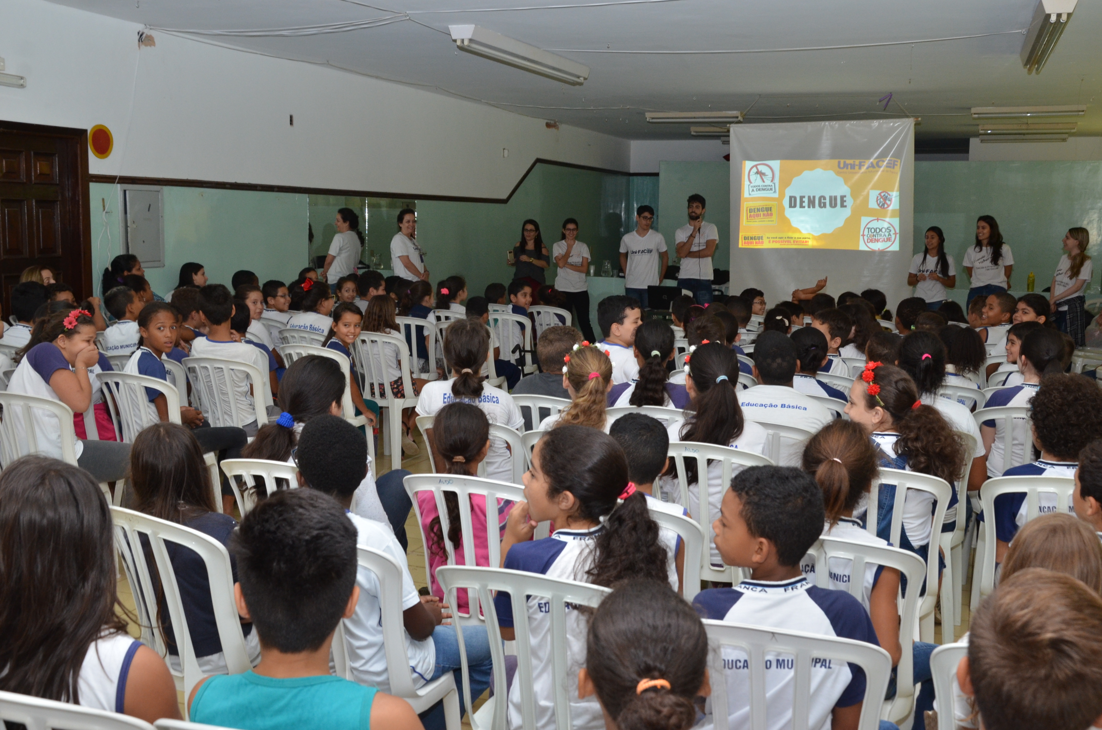 Prevenção à dengue segue nas escolas municipais