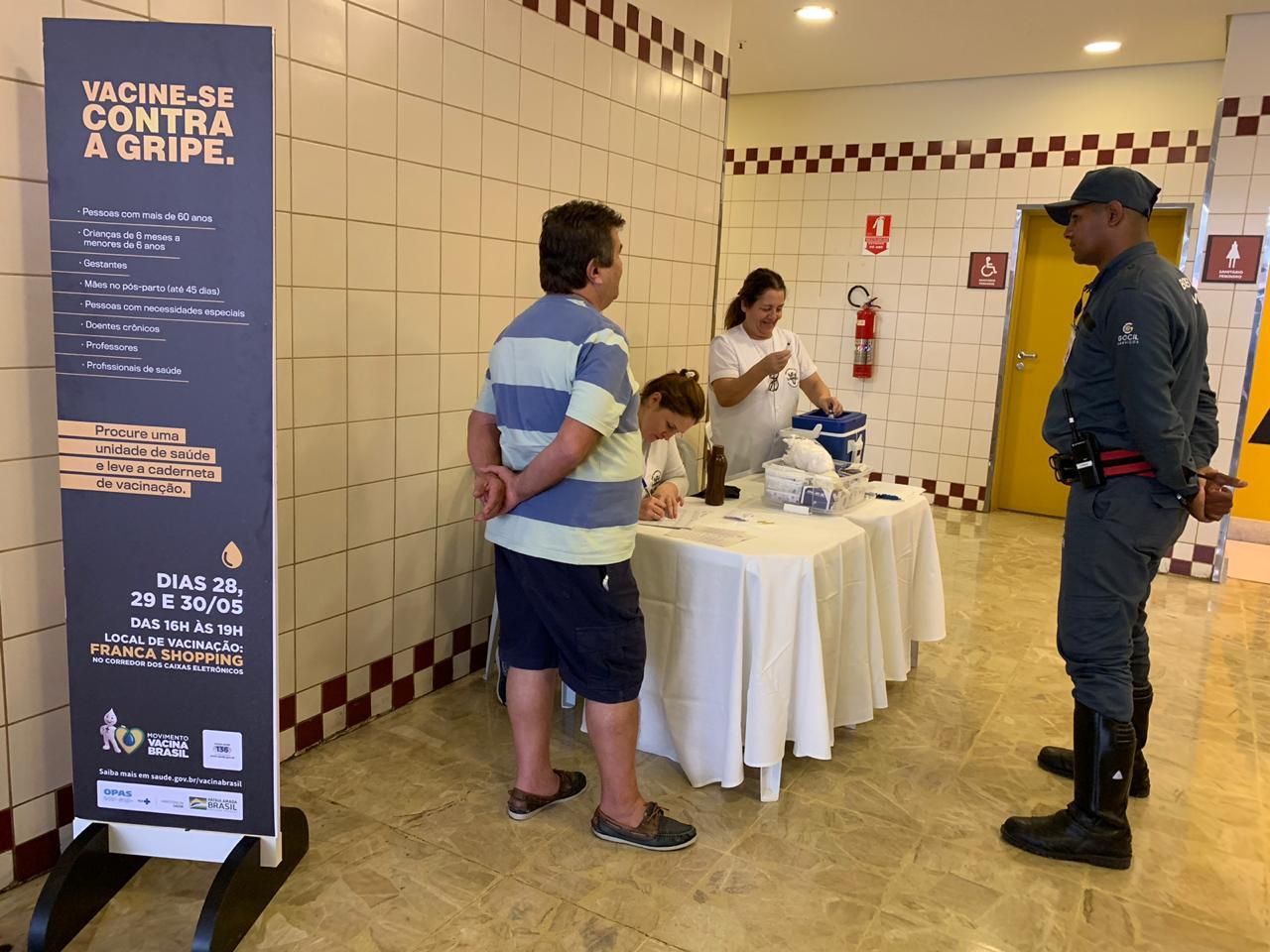 Franca melhora cobertura da vacina contra gripe Influenza