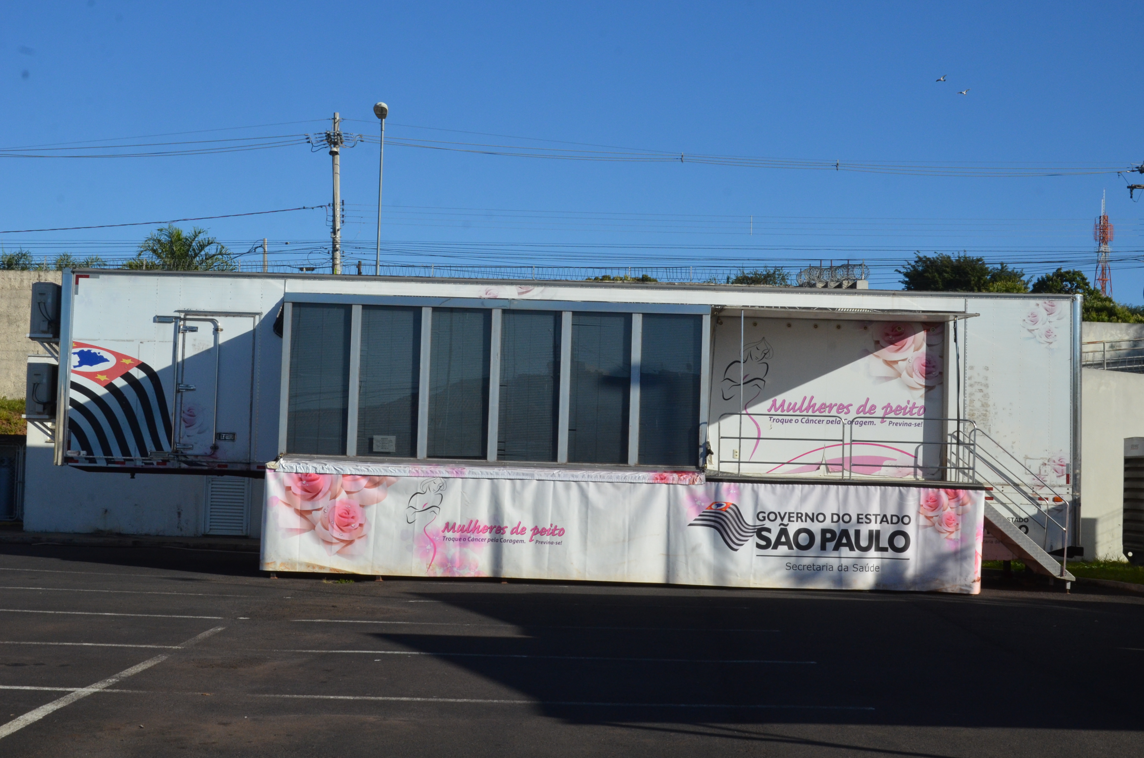 Com 50 senhas/dia, Carreta segue com exames de mamografia