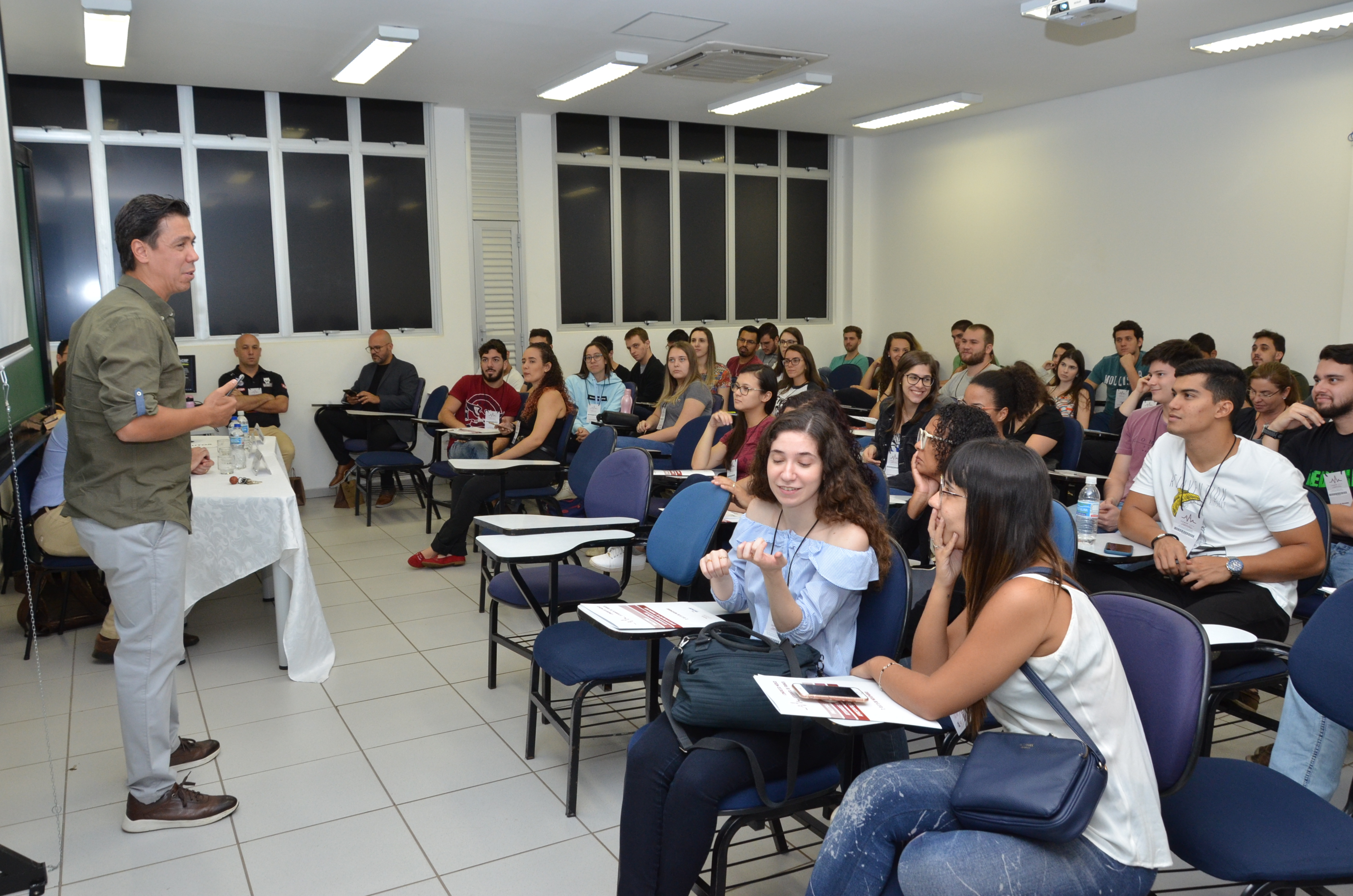 Congresso Médico Estudantil segue até sábado na Uni-Facef