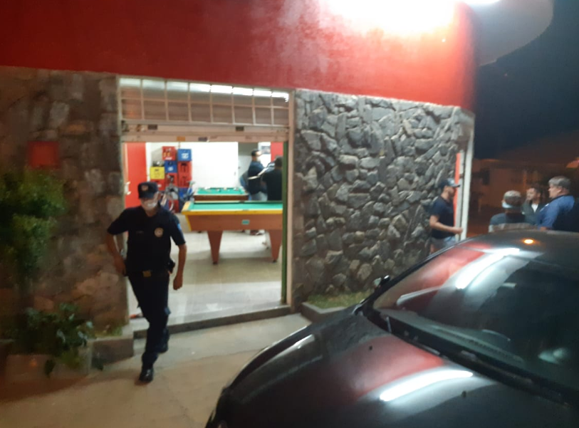 Guarda Civil e Vigilância fiscalizam ambientes com aglomerações