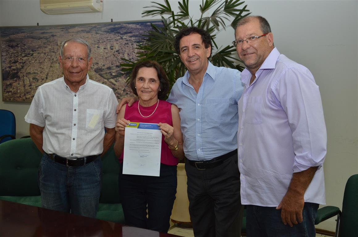 Prefeito Gilson de Souza sanciona lei de nomeação de nova UBS