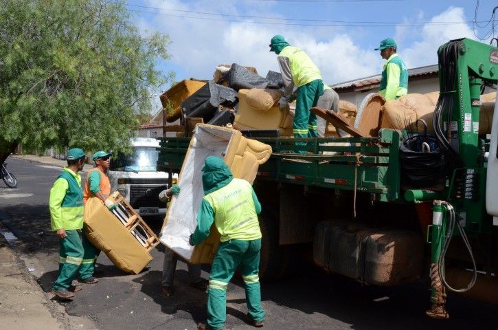 Cerca de 20 toneladas de materiais foram recolhidos no Arrastão