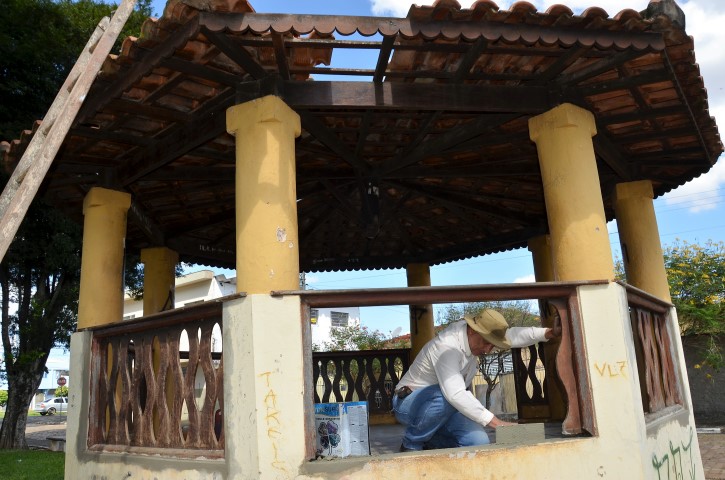 Praça de Miramontes recebe melhorias