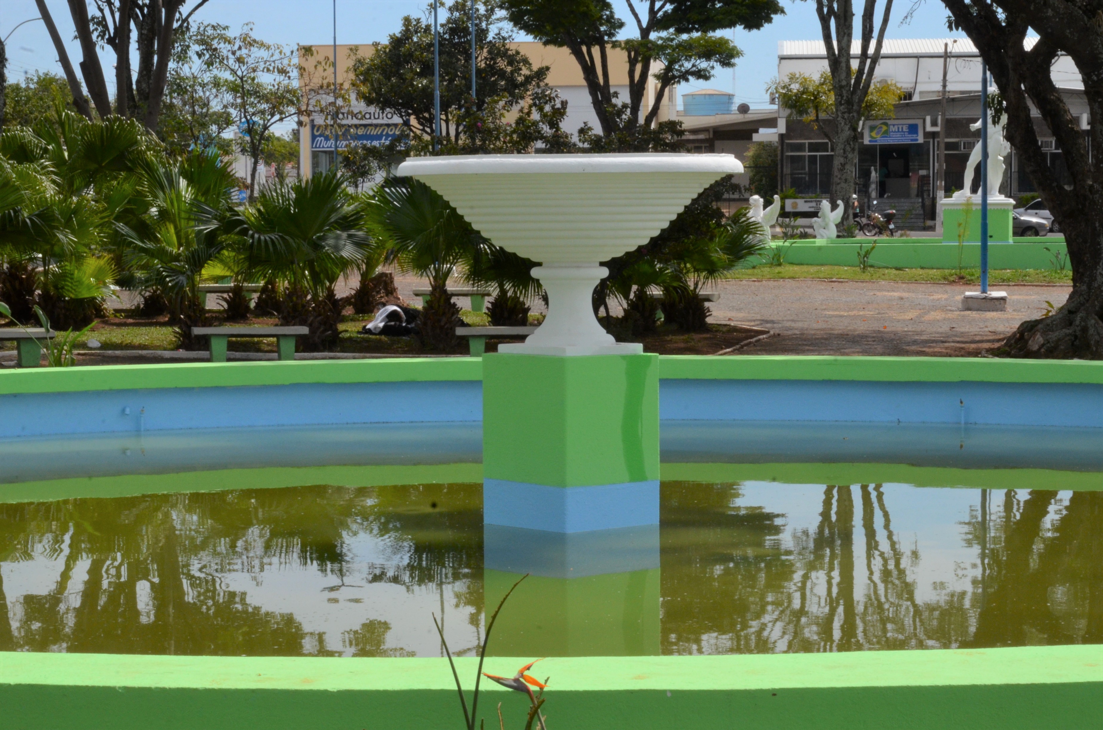 Secretaria intensifica limpeza em áreas públicas