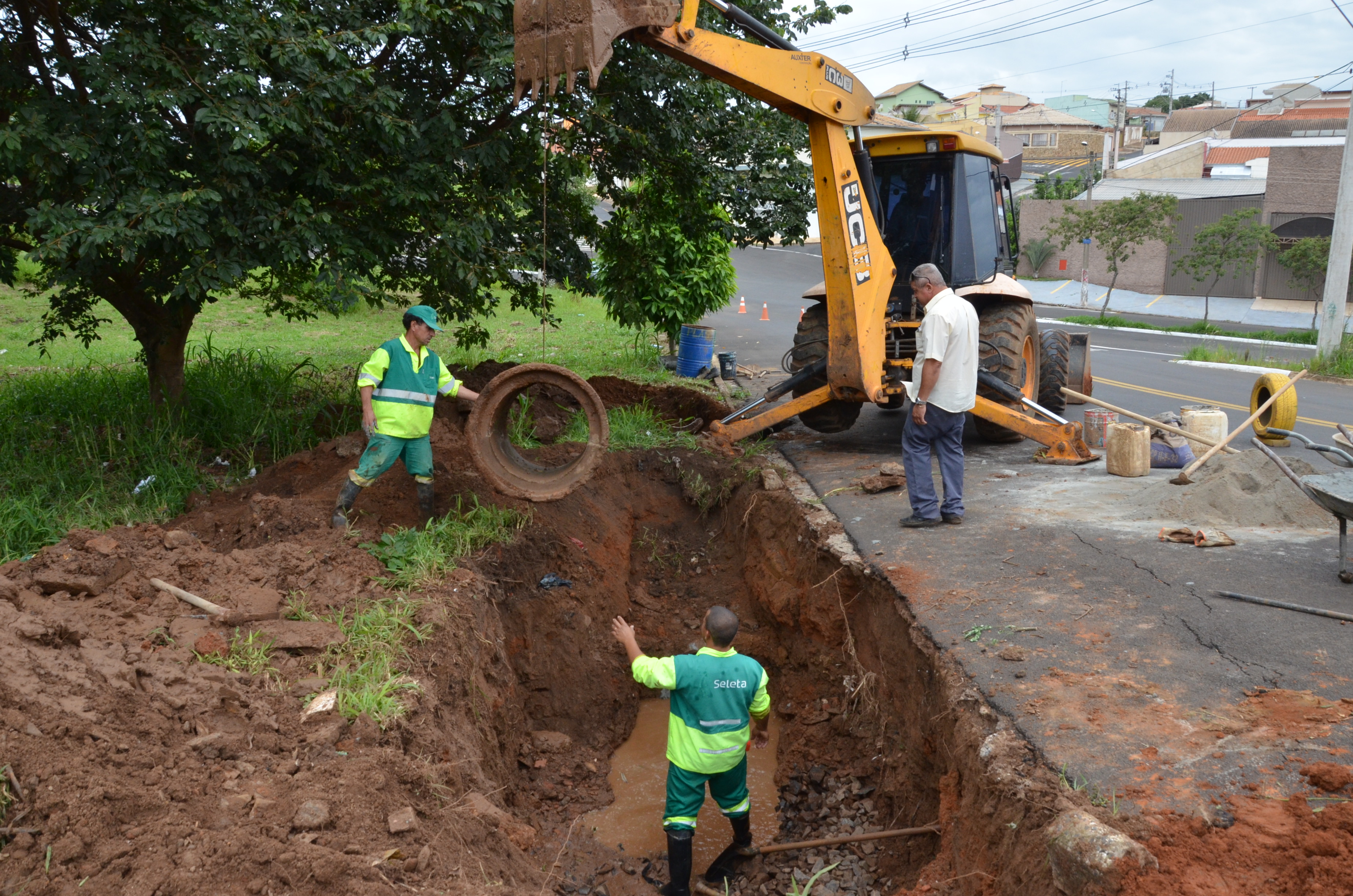 Galerias são recuperadas no Jardim Integração
