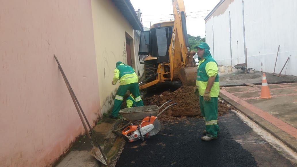 Prefeitura recupera galerias na Vila Nicácio