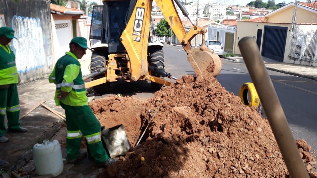 Galerias são recuperadas na rua Geraldo Foroni
