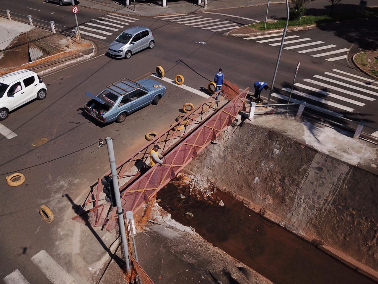 Secretaria de Serviços e Meio Ambiente faz reparos na cidade