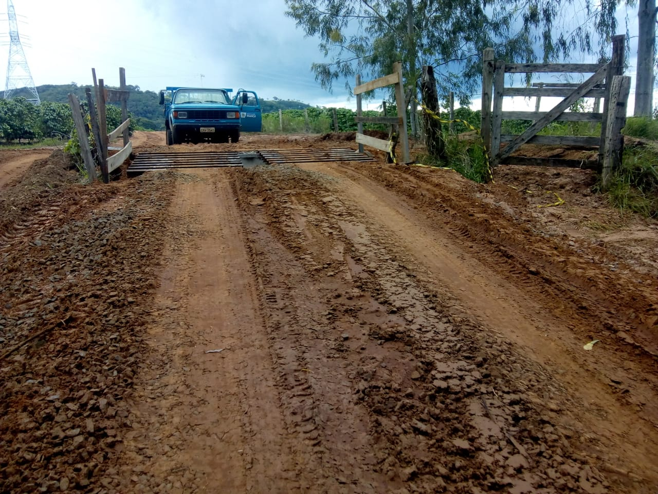 Estradas rurais recebem manutenção