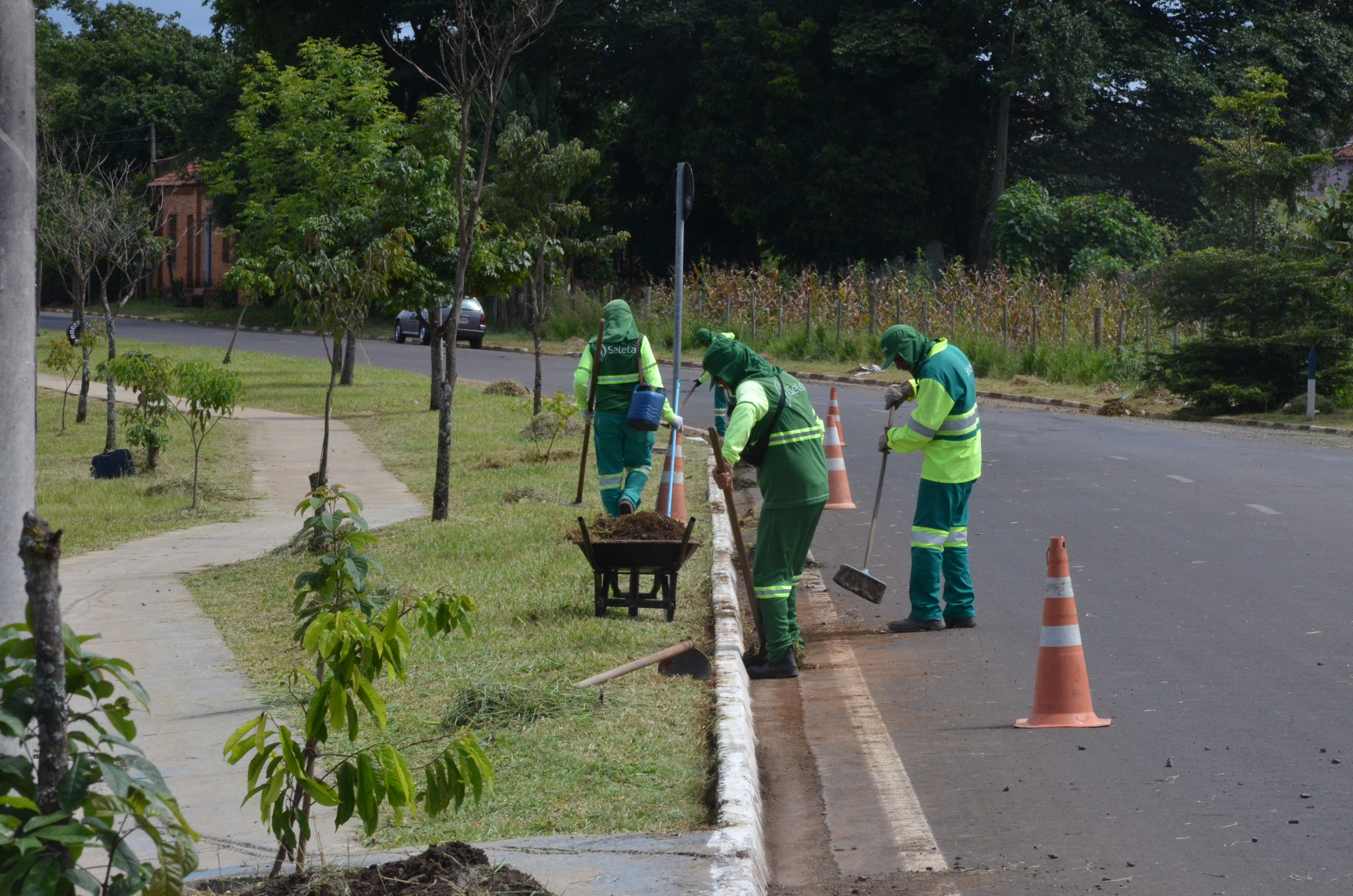 Secretaria intensifica serviços de limpeza