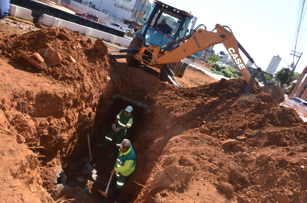 Prefeitura altera ramais de galerias no Champagnat