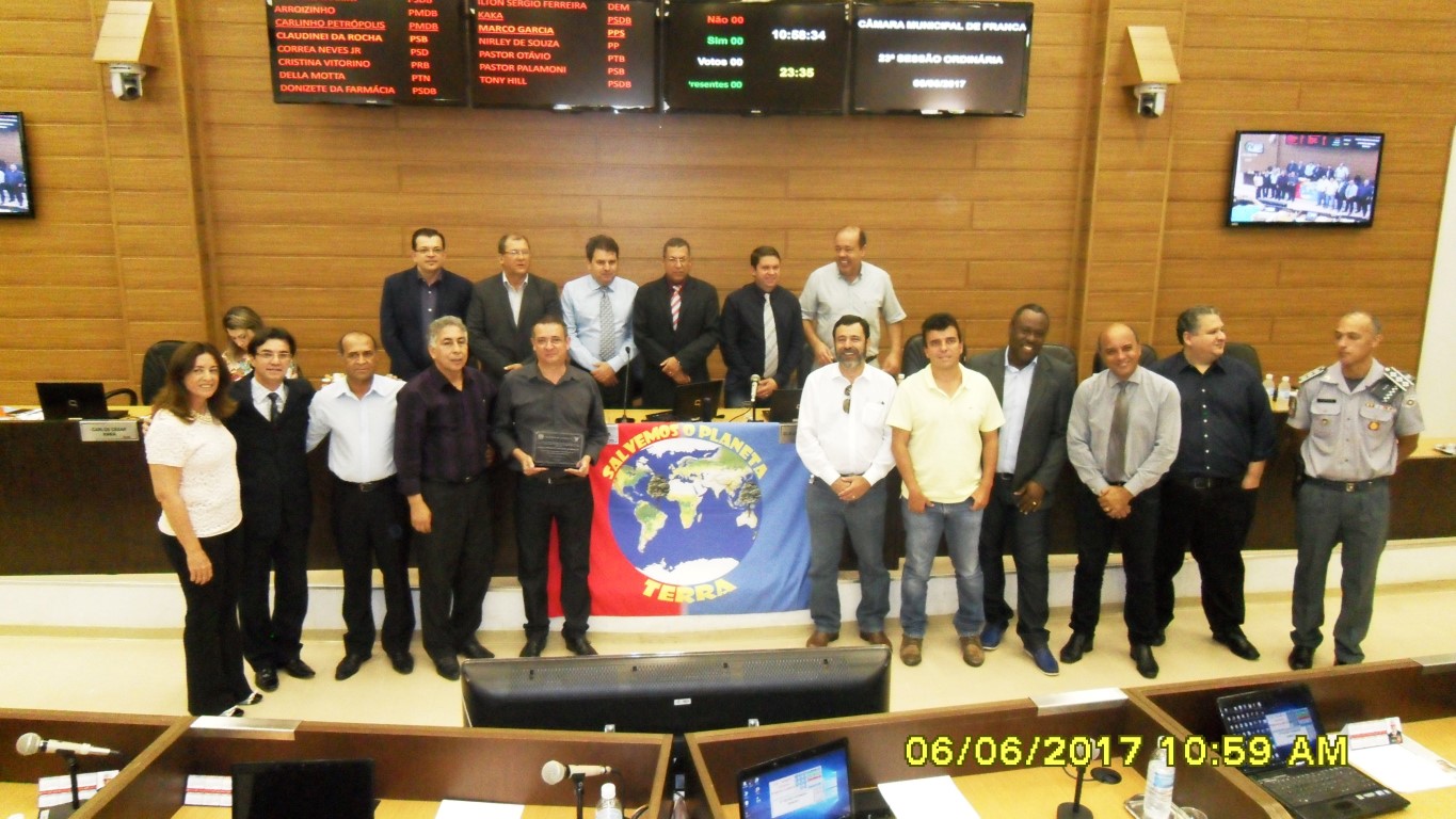 Servidor recebe homenagem de Ambientalista do Ano