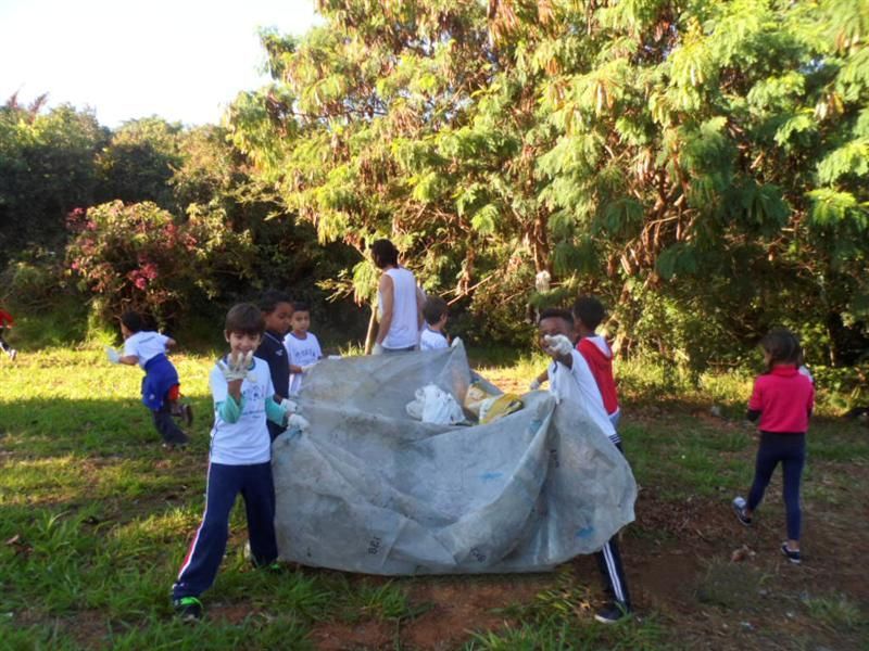 Ações do Guardiões do Espraiado protegem nascentes do córrego que banha a cidade