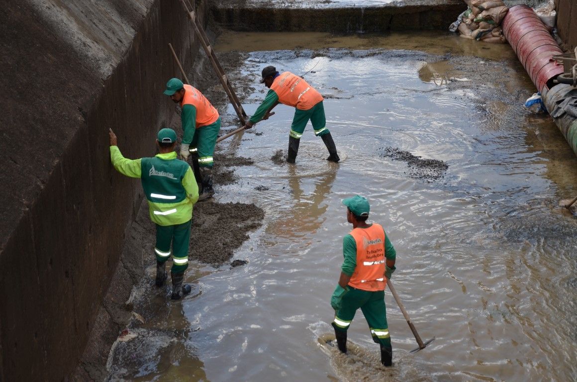 Prefeitura intensifica obras no Córrego dos Bagres