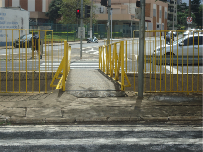 Prefeitura revitaliza passarelas em toda cidade