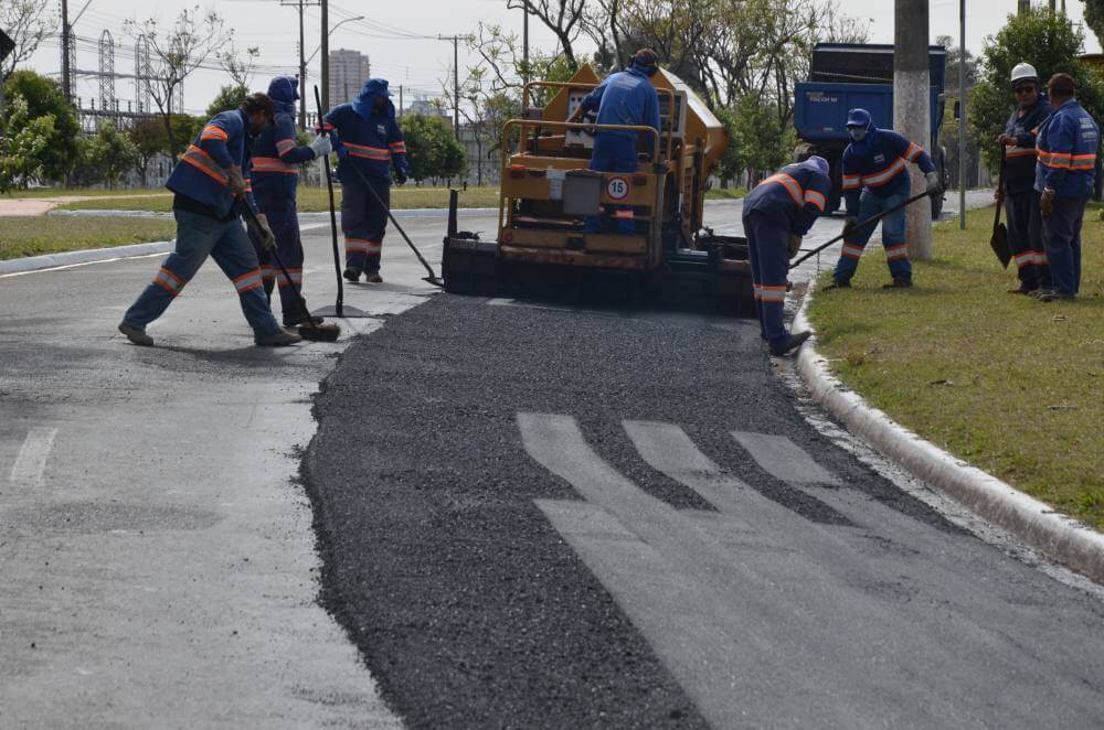 Prefeitura começa a recapear a cidade pelo Distrito Industrial
