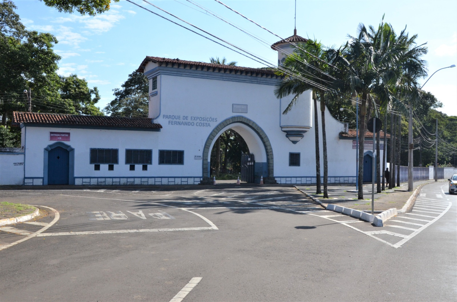 Saúde faz leilão para a comercialização nas áreas externas durante a Expoagro