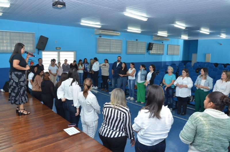 Semana da Enfermagem começa com palestra sobre inteligência emocional e automotivação