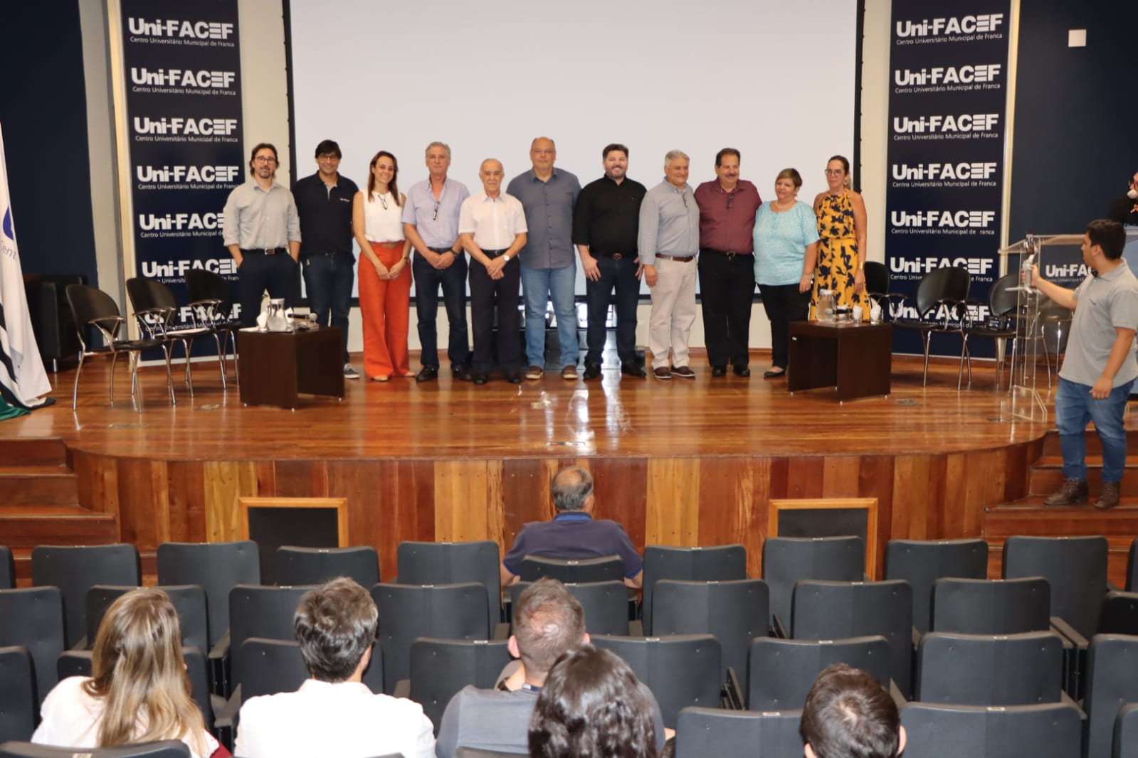 Prefeitura e Uni-Facef assinam contrato para construção do novo Ambulatório Escola