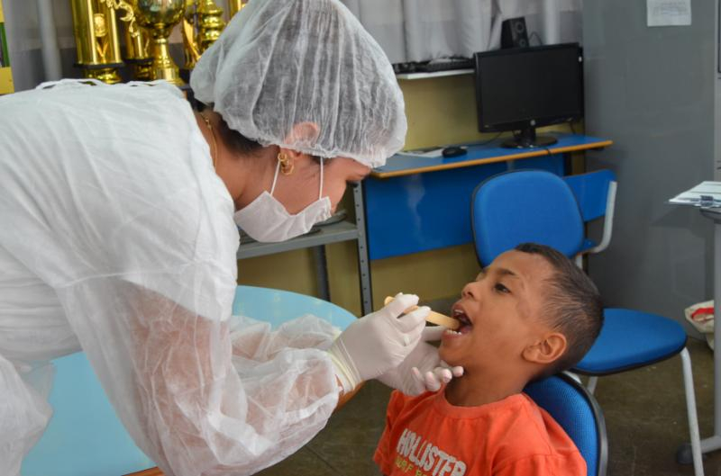 Equipe do Saúde na Escola visita alunos do Santa Maria